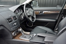 Mercedes C Class C Class C180 Kompressor Elegance 1.8 4dr Saloon Automatic Petrol - Thumb 25
