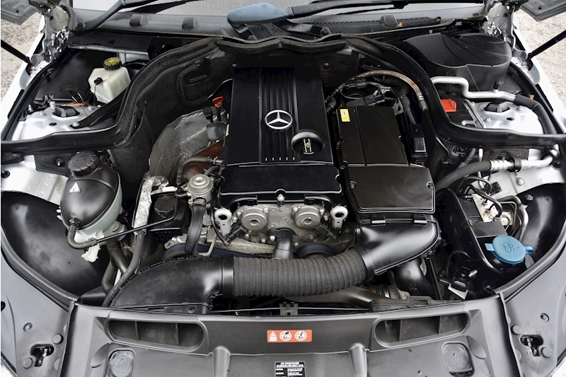 Mercedes C Class C Class C180 Kompressor Elegance 1.8 4dr Saloon Automatic Petrol Image 30