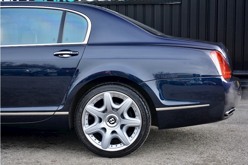 Bentley Continental Continental Flying Spur 5 Str 6.0 4dr Saloon Automatic Petrol Image 18