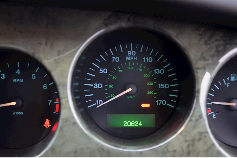 Jaguar XK8 Just 20,825 miles + Full Service History + Outstanding Image 45