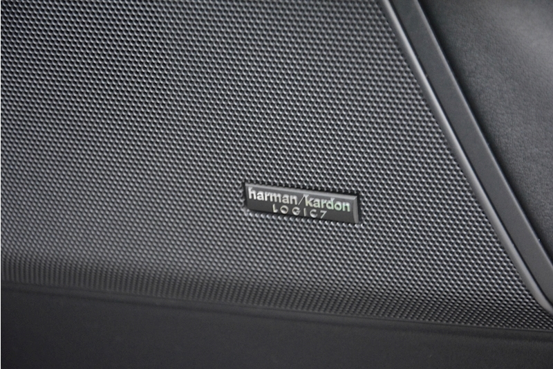 Land Rover Range Rover Sport Range Rover Sport Sdv6 Hse Black 3.0 5dr Estate Automatic Diesel Image 24