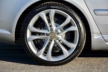 Audi S8 5.2 V10 Full Audi Dealer History + Ceramic Brakes + Adaptive Cruise - Thumb 17