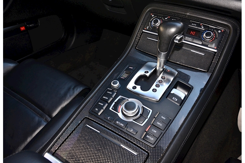 Audi S8 5.2 V10 Full Audi Dealer History + Ceramic Brakes + Adaptive Cruise Image 20