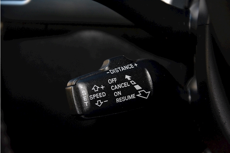 Audi S8 5.2 V10 Full Audi Dealer History + Ceramic Brakes + Adaptive Cruise Image 27