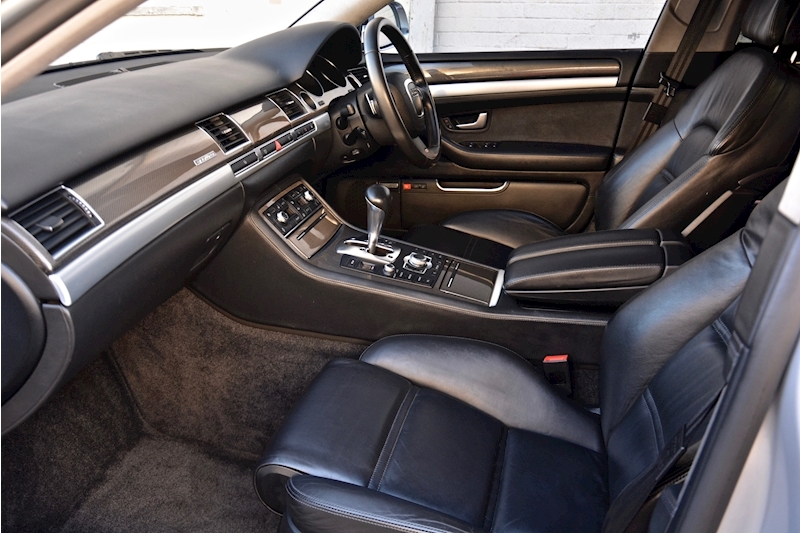 Audi S8 5.2 V10 Full Audi Dealer History + Ceramic Brakes + Adaptive Cruise Image 2