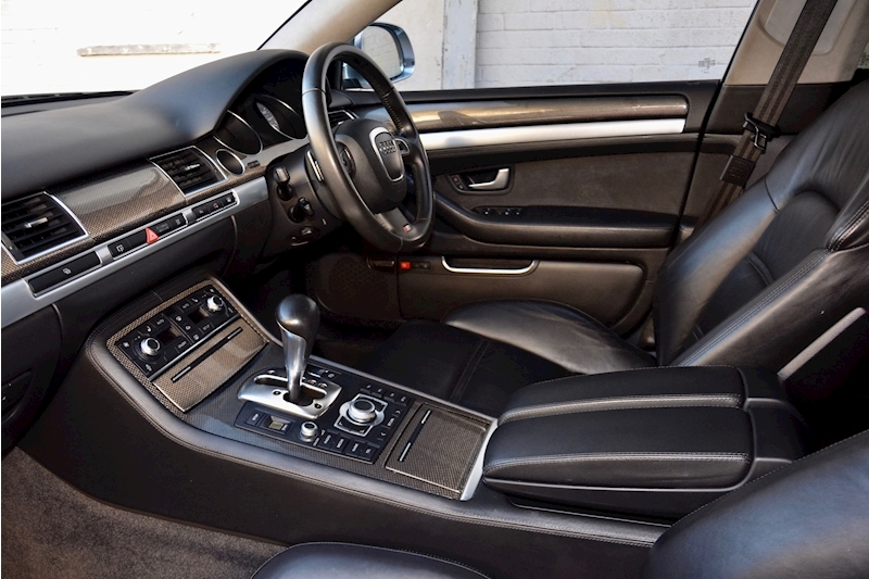 Audi S8 5.2 V10 Full Audi Dealer History + Ceramic Brakes + Adaptive Cruise Image 8