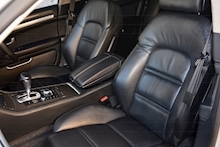 Audi S8 5.2 V10 Full Audi Dealer History + Ceramic Brakes + Adaptive Cruise - Thumb 9