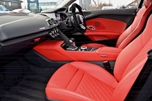 Audi R8 R8 V10 Plus Quattro 5.2 2dr Coupe Semi Auto Petrol - Thumb 2