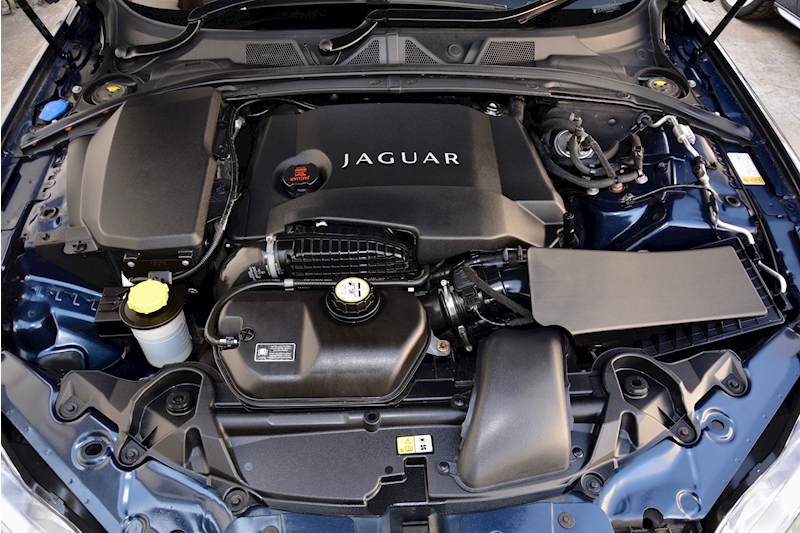 Jaguar Xf 3.0 V6 Luxury 1 Former Keeper + Beautiful Spec Image 20