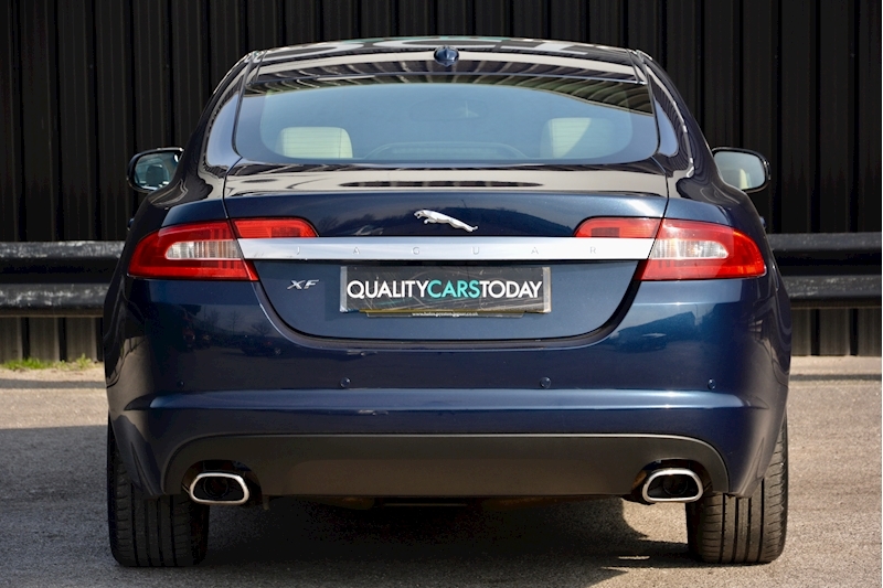 Jaguar Xf 3.0 V6 Luxury 1 Former Keeper + Beautiful Spec Image 4