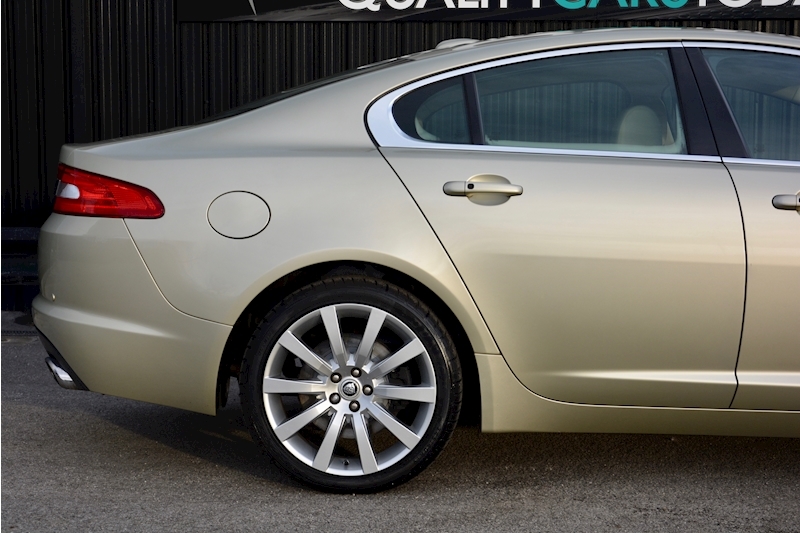 Jaguar Xf Premium Luxury + Very Rare Model + Exceptional Image 9