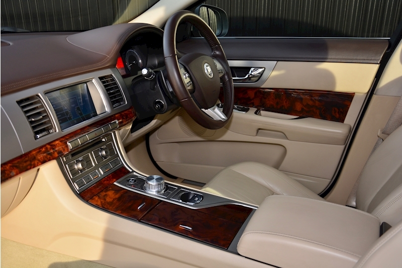 Jaguar Xf Premium Luxury + Very Rare Model + Exceptional Image 7