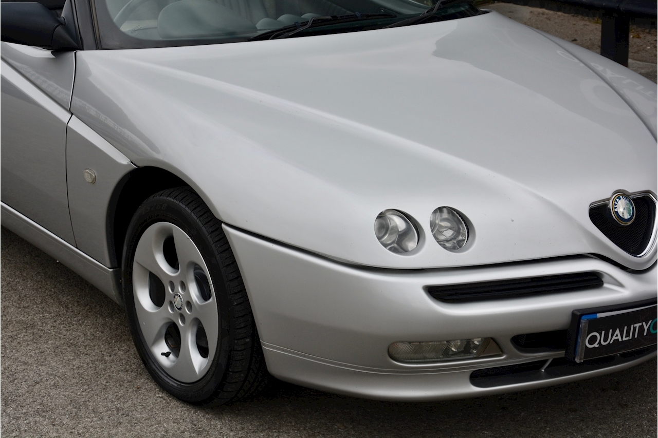 Used Alfa Romeo Spider T.Spark Lusso 16V (U932) For Sale