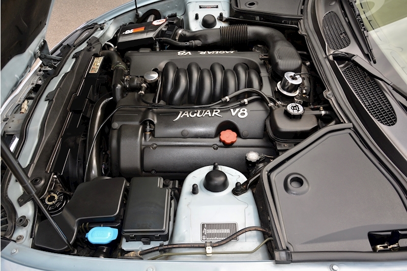 Jaguar Xk8 XK8 Convertible 4.0 V8 Image 34