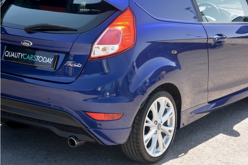 Ford Fiesta Sport Van + No Vat + Heated Seats Image 9