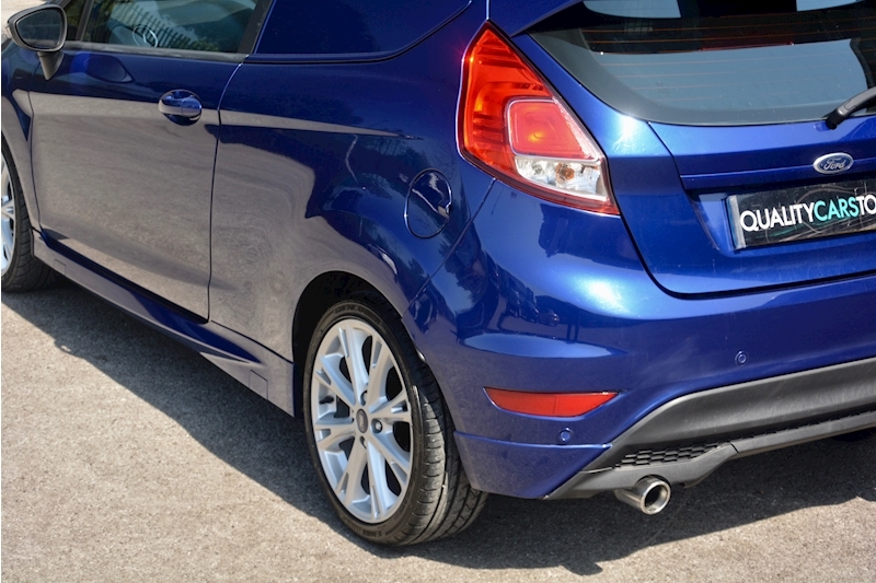Ford Fiesta Sport Van + No Vat + Heated Seats Image 16