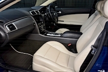 Jaguar XKR XKR 5.0 V8 Supercharged Coupe - Thumb 2