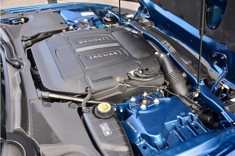 Jaguar XKR XKR 5.0 V8 Supercharged Coupe Image 43