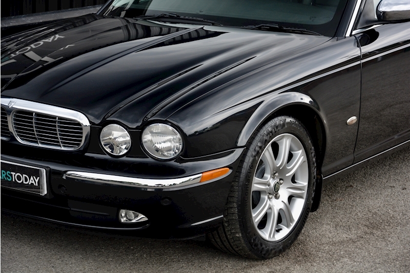 Jaguar XJ6 XJ6 3.0 V6 Comprehensive Service History Image 19