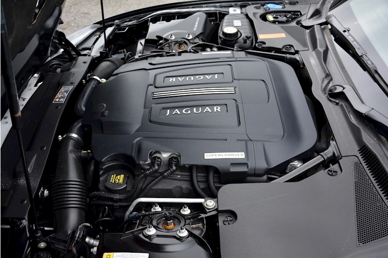 Jaguar XKR XKR 5.0 V8 Supercharged Coupe Image 33