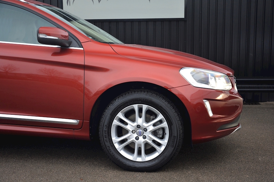 Volvo Xc60 2.4 D4 AWD SE Lux Automatic *1 Owner + Full Volvo History + Winter Pack + VAT Q* Image 18