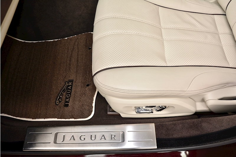 Jaguar XJ XJ Portfolio 3.0 4dr Saloon Automatic Diesel Image 30