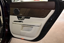 Jaguar XJ XJ Portfolio 3.0 4dr Saloon Automatic Diesel - Thumb 36