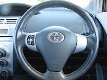 Toyota Yaris D-4D Zinc - Thumb 17