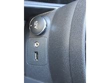 Ford Fiesta Zetec - Thumb 20