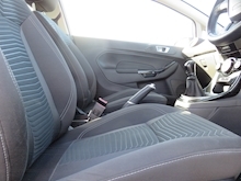 Ford Fiesta Zetec - Thumb 7