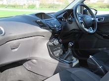 Ford Fiesta Zetec - Thumb 10