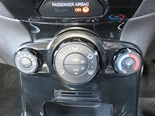Ford Fiesta Zetec - Thumb 17