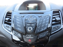 Ford Fiesta Zetec - Thumb 19