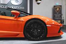 Lamborghini Aventador LP700-4 Roadster