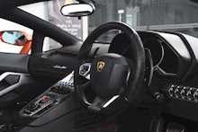 Lamborghini Aventador LP700-4 Roadster