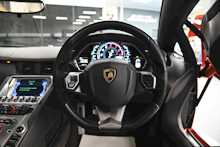 Lamborghini Aventador LP700-4 Roadster