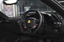 Ferrari 488 Pista T V8