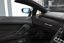Lamborghini Aventador LP 700-4 Roadster - Thumb 12