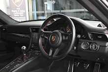 Porsche 911 991 GT3 Touring