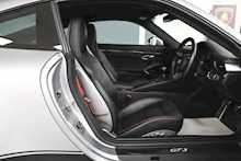 Porsche 911 991 GT3 Touring