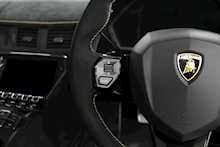 Lamborghini Aventador V12 LP 770-4 SVJ