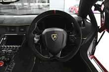 Lamborghini Aventador V12 LP 770-4 SVJ