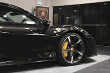 Ferrari SF90 Stradale T V8