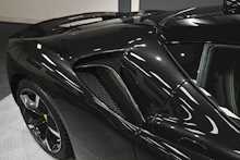 Ferrari SF90 Stradale T V8