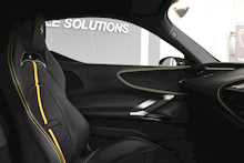 Ferrari SF90 Stradale T V8