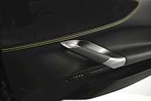 Ferrari SF90 Stradale T V8