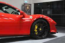 Ferrari 488 Pista T V8