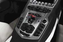 Lamborghini Aventador LP700-4 Roadster