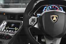 Lamborghini Aventador LP700-4 Roadster