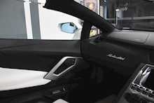 Lamborghini Aventador LP700-4 Roadster
